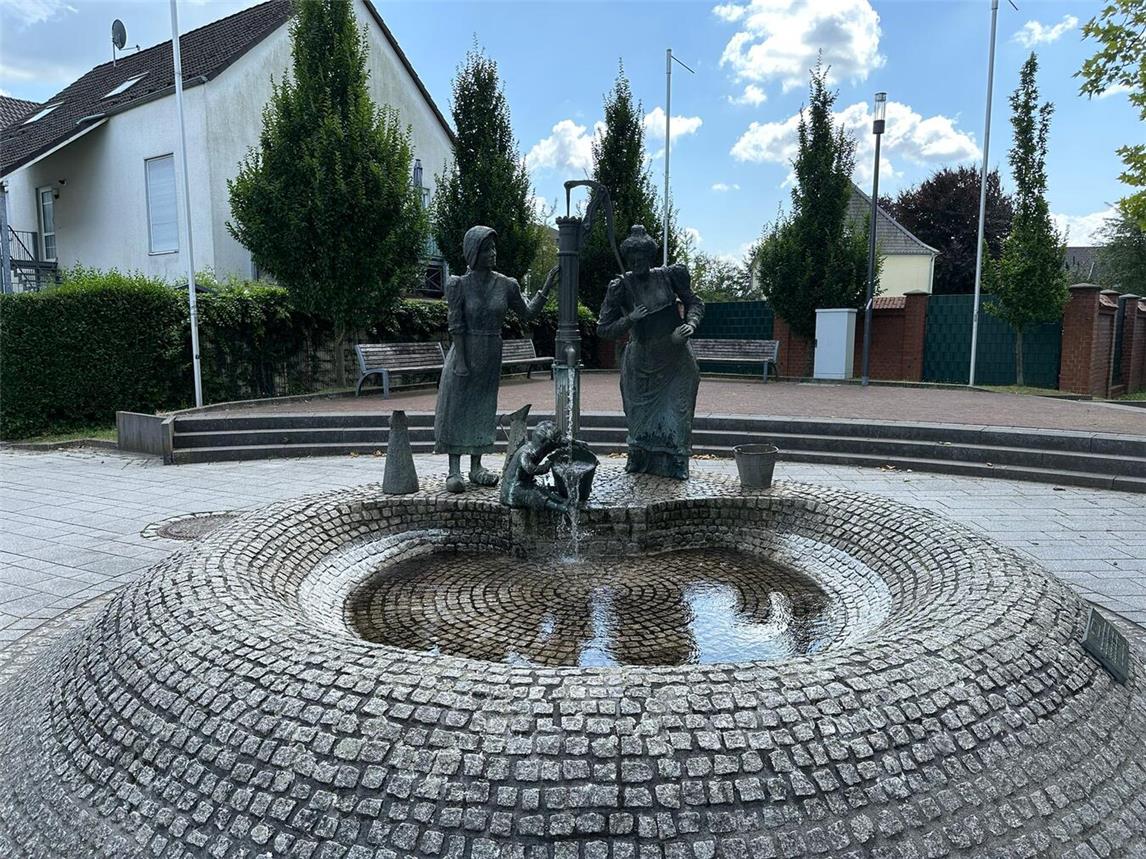 Vier Brunnen in Sevelen und Issum konnten jetzt wieder in Betrieb genommen werden.Foto: Gemeinde Issum