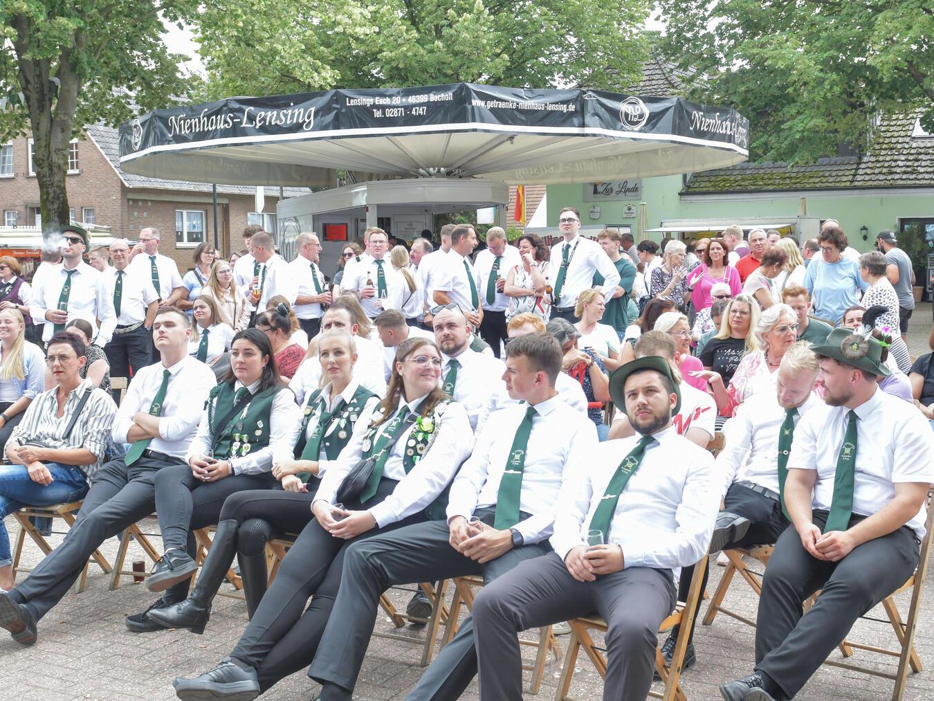 „Volles Haus“ beim Schützenfest in Esserden.