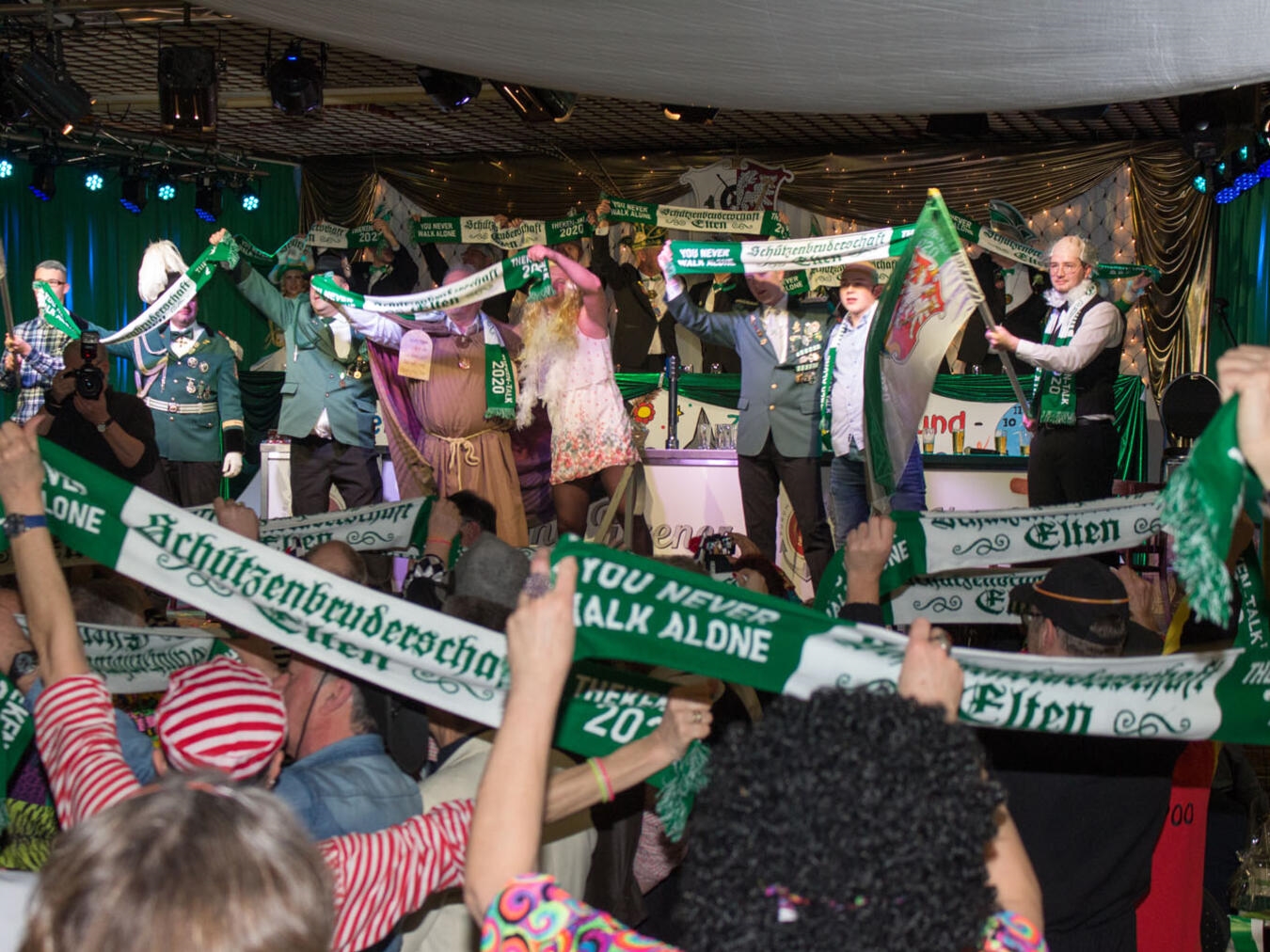 Volles Haus und beste Stimmung bei den Karnevalssitzungen im Kolpinghaus Elten. Foto: Temmen