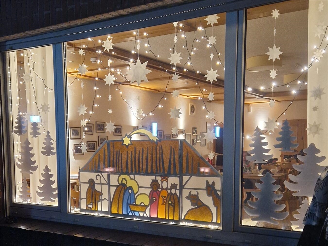 Vom 1. bis zum 24. Dezember präsentiert sich täglich ein neues Adventsfenster.Foto: privat
