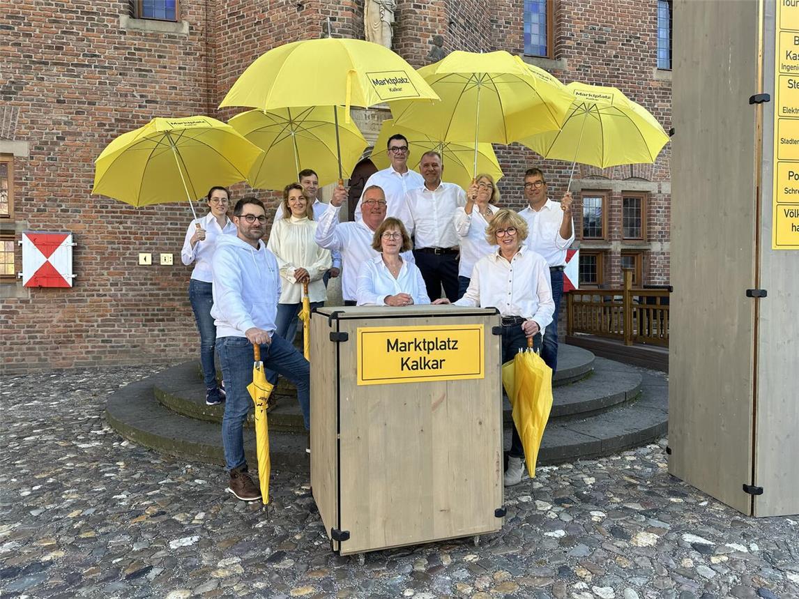 Vom Kalkarer Marktplatz aus geht es für Unternehmen und Vertreter der Stadt Kalkar am nächsten Wochenende direkt an ihren Stand auf dem Messegelände. NN-Foto: SP