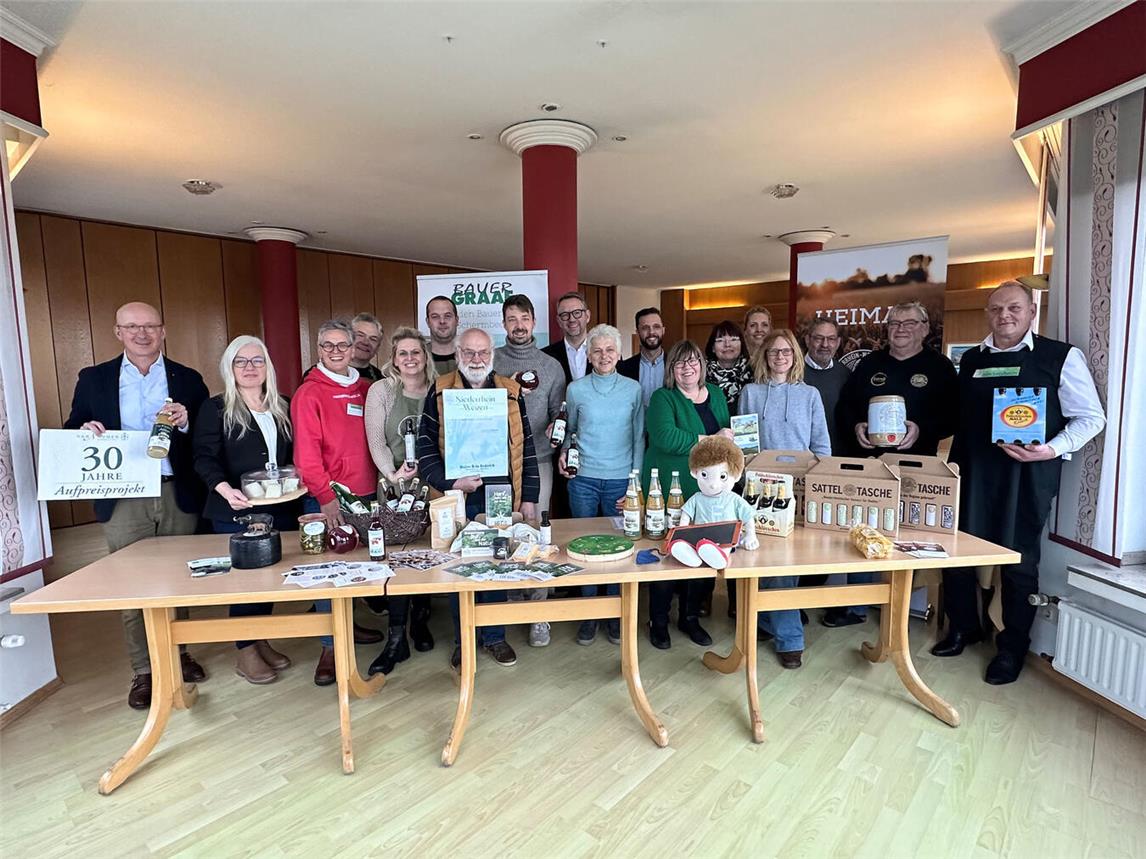 Vom Staft über Bier und Büffelmozzarella bis hin zur Hanf-Bratwurst: Die Produktpalette vom Niederrhein ist vielfältig. NN-Foto: SP