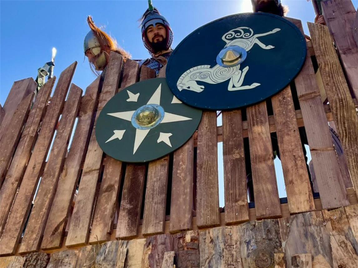 Von der Tribüne aus werden die Besuchenden noch bessere Ausblicke genießen können als die Reiter von Rohan.Foto: Annika Röttinger