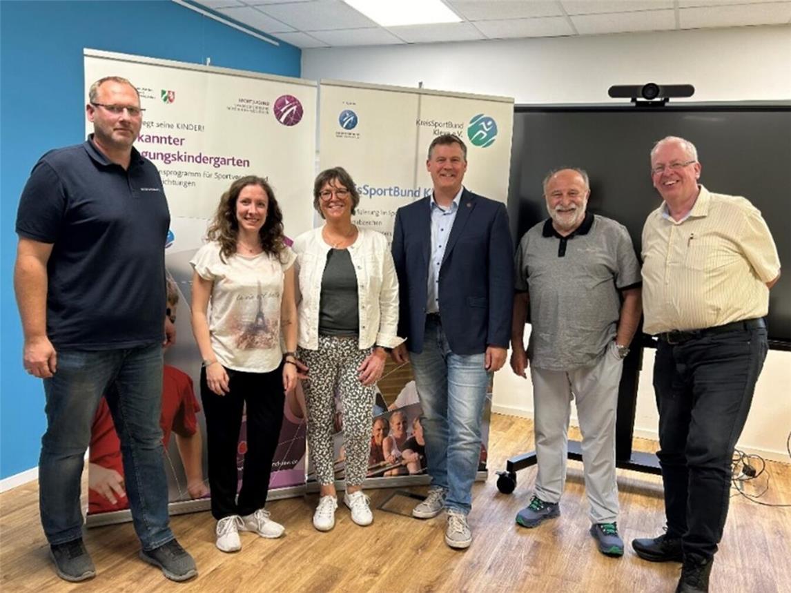 Von links: Markus Peukes, Nathalie Tebarth, Ulla Schrawen, Ralf Janssen, Jürgen Vennmanns, Udo Holtmann.Foto P. Gerlings-Hellmann