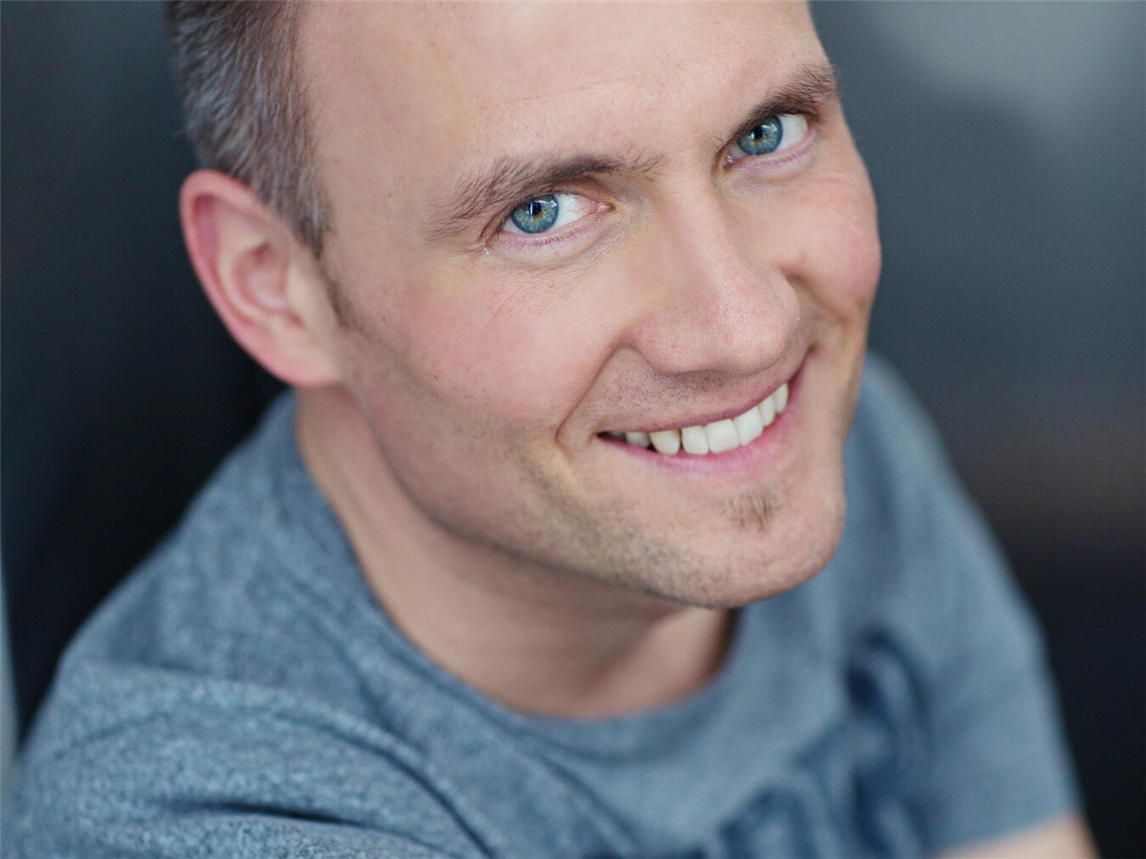 Vor allem bei Kindern ist Mike Müllerbauer ein Star. Foto: Conny Wenk