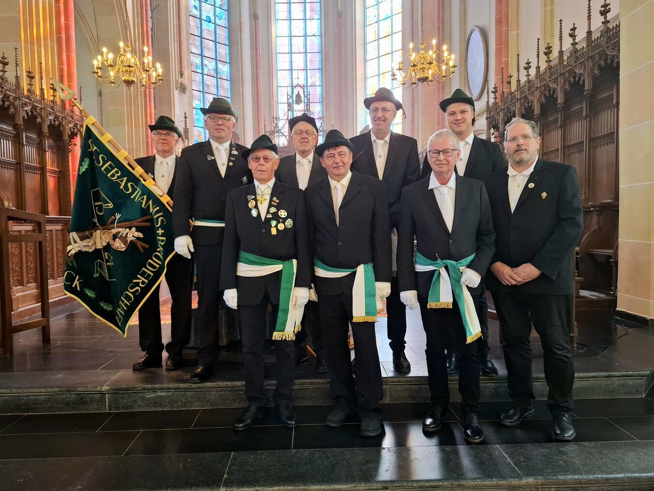 Vor dem Festakt trafen sich die Schützen zum Festgottesdienst. Foto: St. Sebastianus Schützen