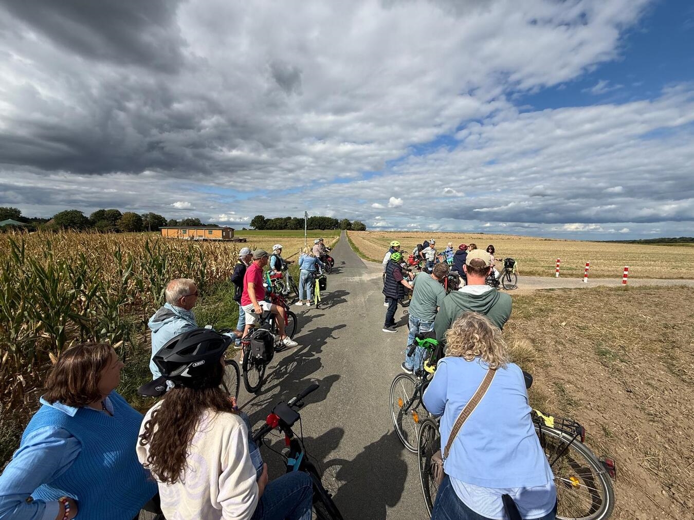 Vor dem gemütlichen Teil ging es per Rad nach Sonsbeck.