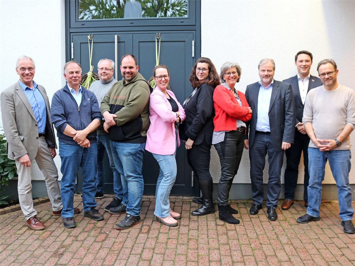 Vorstand und Beisitzer des Werberings Uedem. NN-Foto: CDS