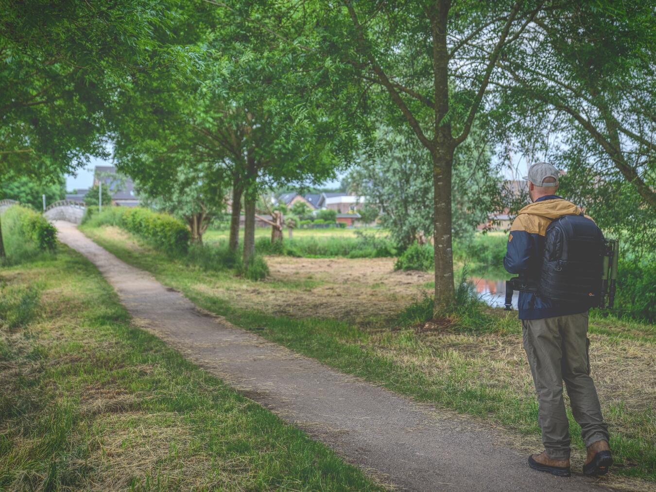 Während der achtsamen Wanderung können die Teilnehmer die Schönheit der Natur rund um Kevelaer entdecken. Foto: 1 SECOND – by Sebastian 