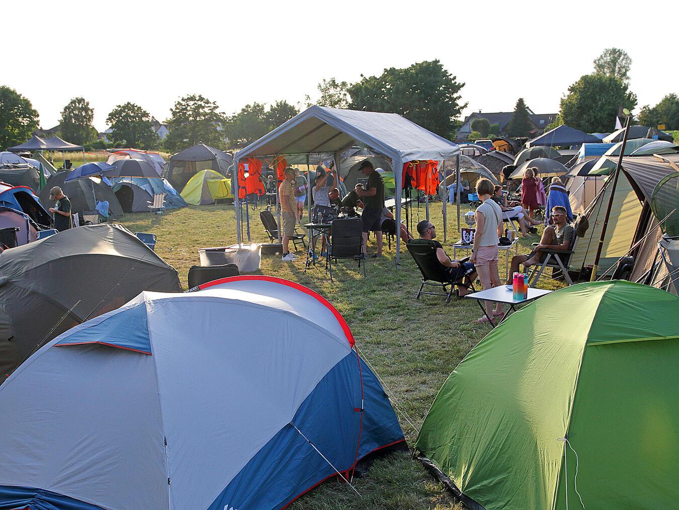 Während der drei Tage wurde gezeltet. NN-Foto: Theo Leie