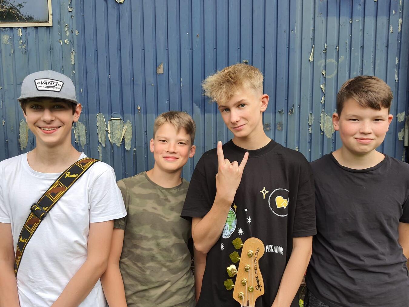 Während Rocoleti die Flagge für den Rock hochhalten...