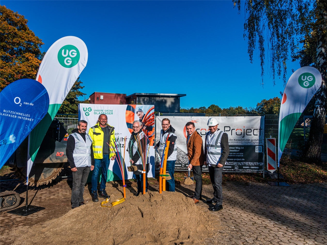 "Glasfaserausbau in Emmerich: BGE fordert Auskunft seit UGG Spatenstich, Foto von Gregor Ott"