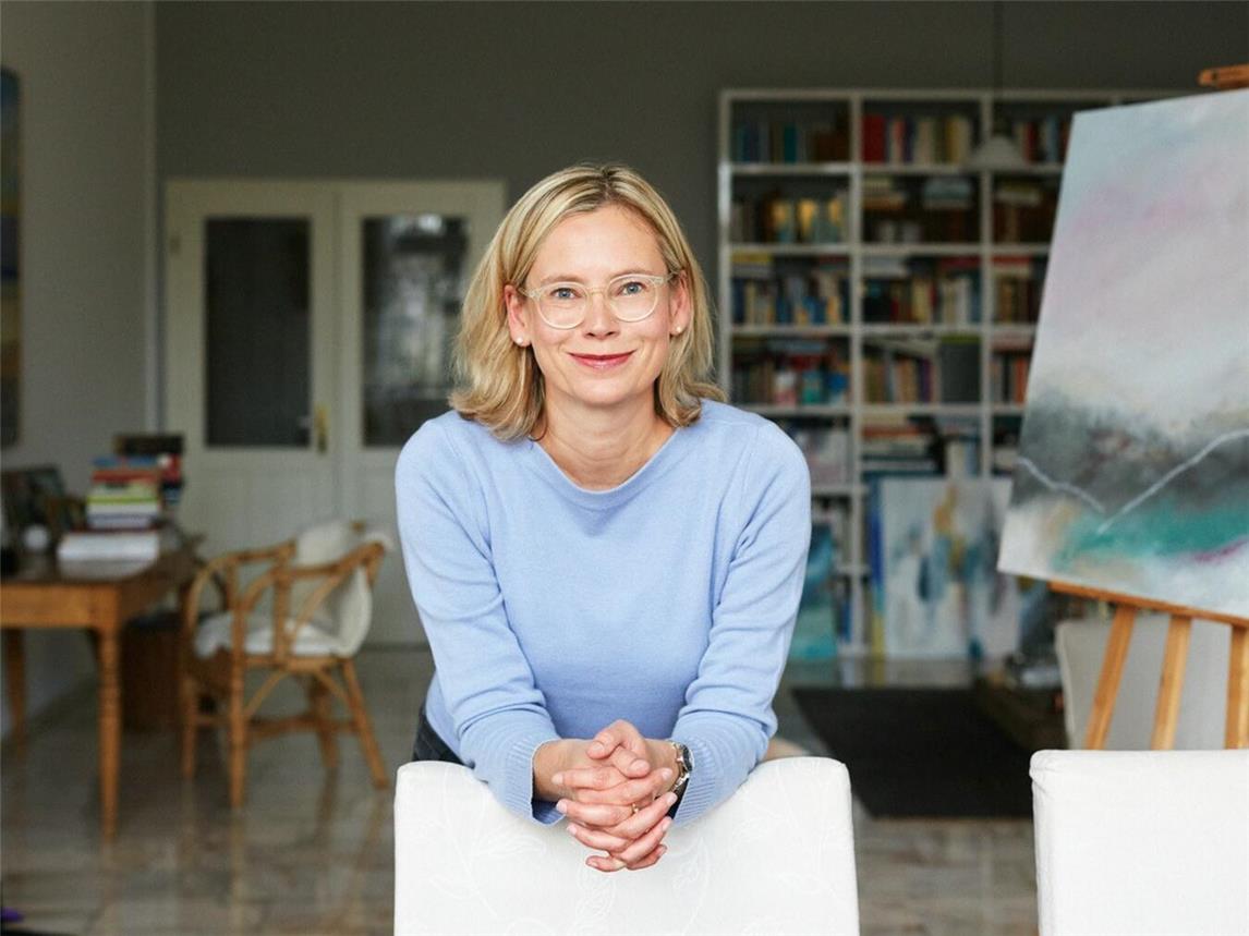 Was macht Jutta Oster glücklich? Zum Beispiel das Malen. Foto: Sabrina Weniger