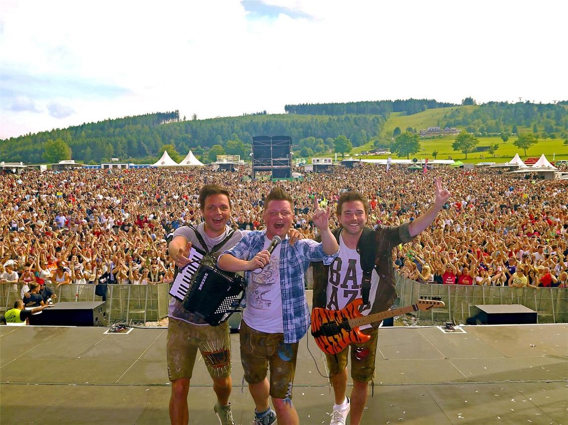 Wenn Hülm den Titel holt, winkt im kommenden Jahr ein Konzert mit der Partyband „Die Dorfrocker“. Sie haben den bundesweiten Wettbewerb ins Leben gerufen. Foto: privat