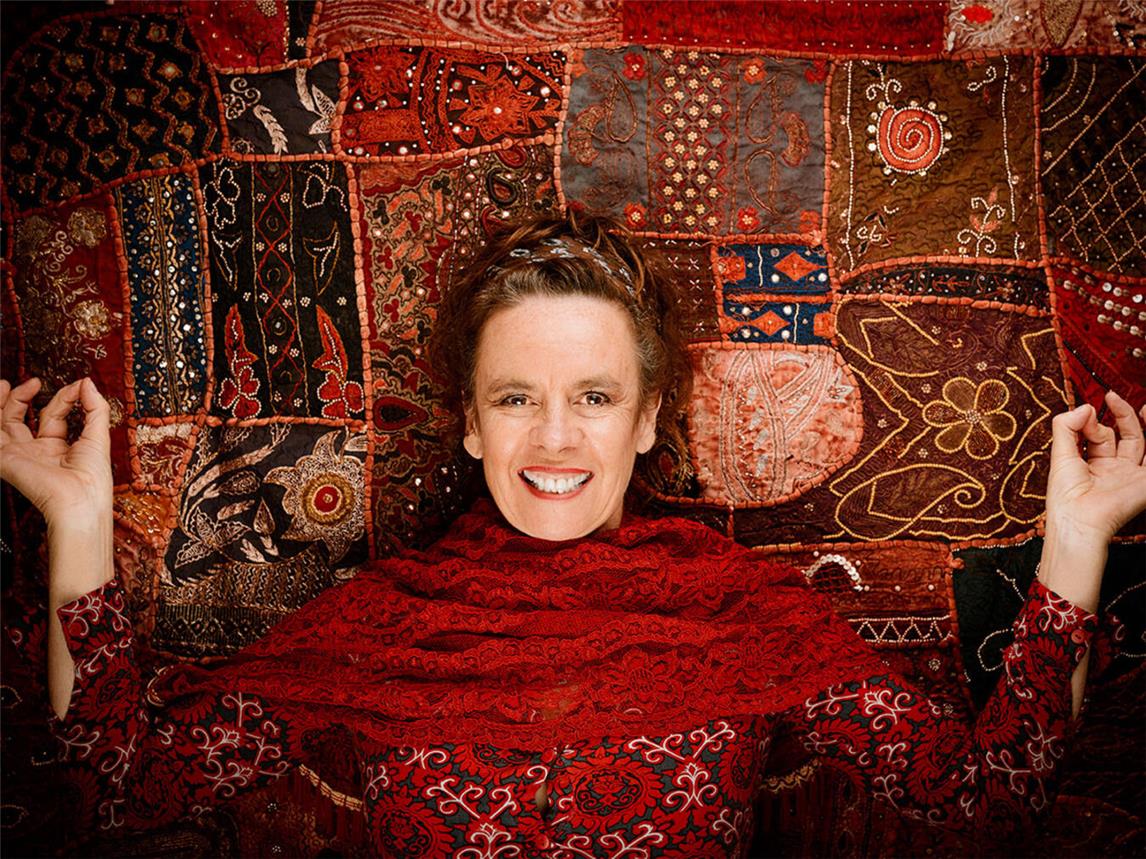 Wenn Nessi die Brüche des Lebens zelebriert, dann erwachen selbst die Seelenblinden im Publikum aus der distanzierten Erstarrung. Foto: Carsten Bockermann