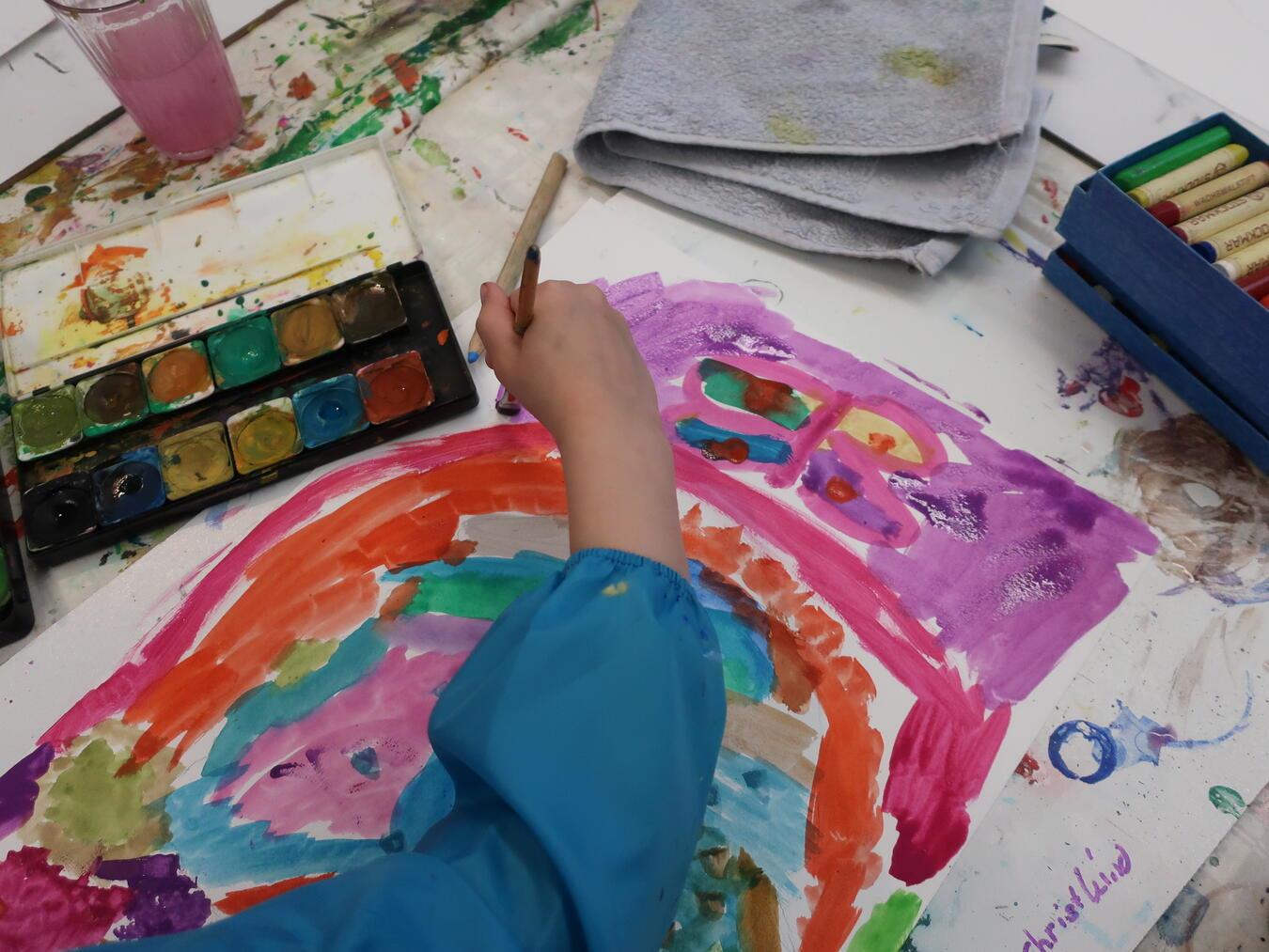 Werke von Hans Mennekes dienen den jungen Künstlern als Vorlage. Foto: NMK