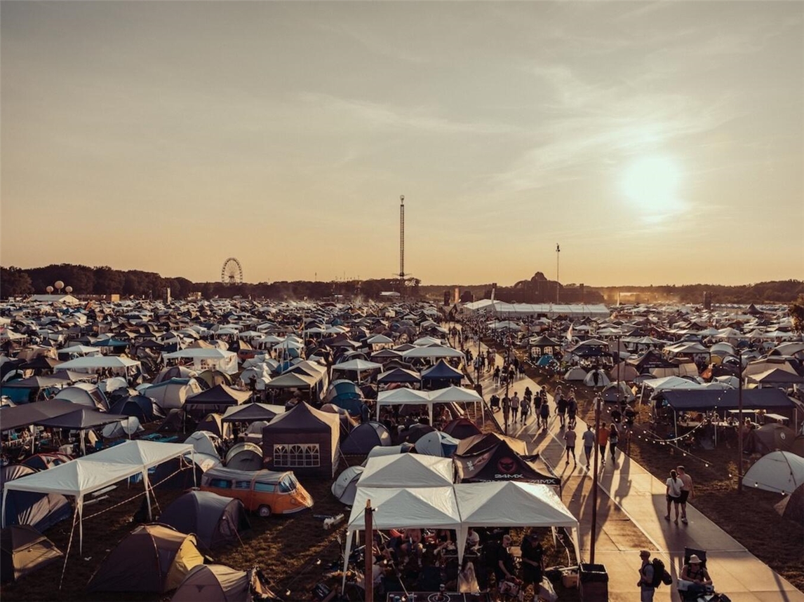 Wie gewohnt haben die Citizens mit dem anstehenden Ticket-Sale die Möglichkeit, sich die bekannten Full Weekend- und Tagesvisa für die City of Dreams zu sichern. Für die Campsite wurden die Kategorien noch klarer strukturiert und um neue Angebote ergänzt.Foto: Jonathan Braasch
