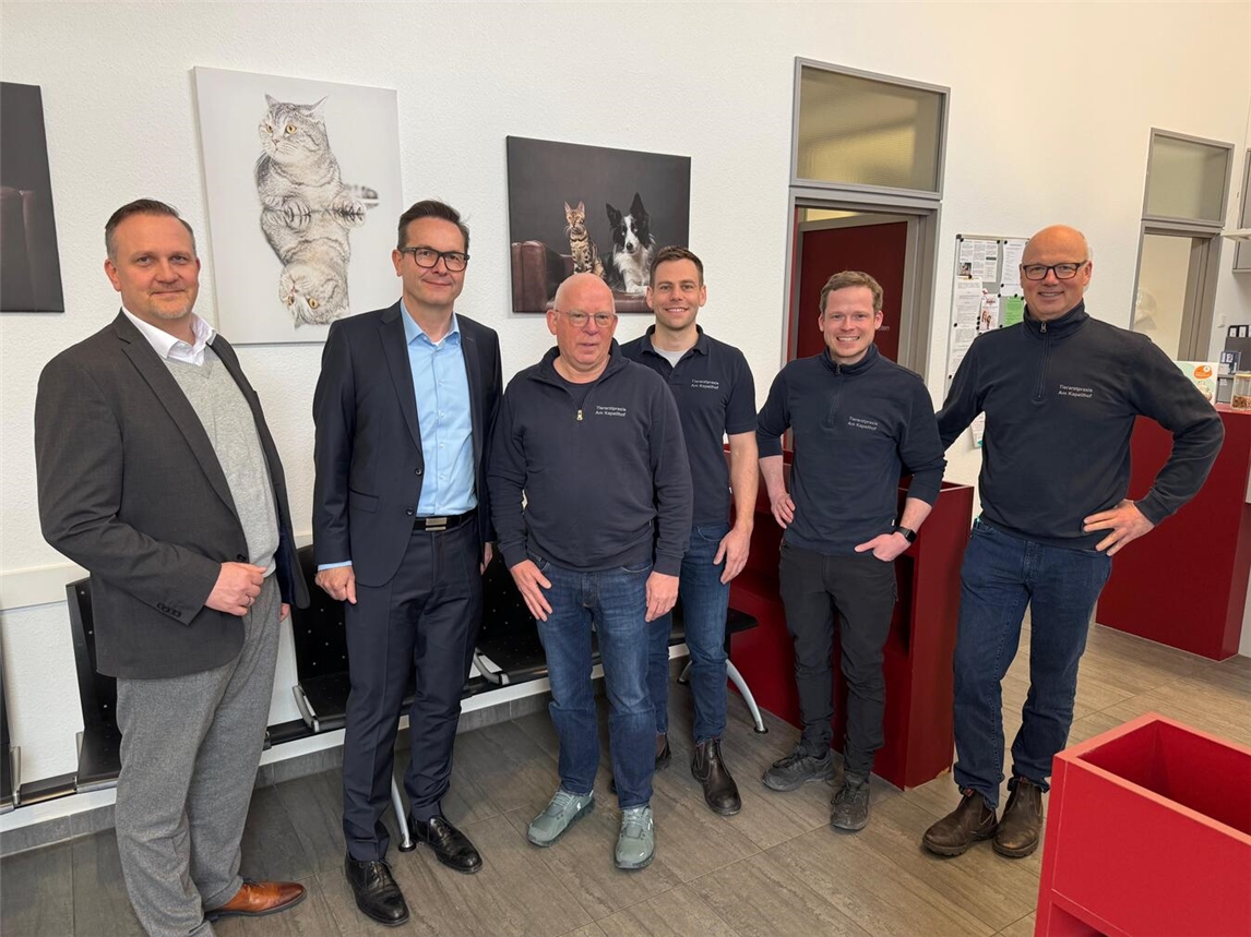 "Stadt Geldern Wirtschaftstreffen: Stefan von Laguna, Sven Kaiser, Dr. S. Brimmers, Dr. M. Kleinmans, Dr. L. Brimmers, Dr. N. Diepers"