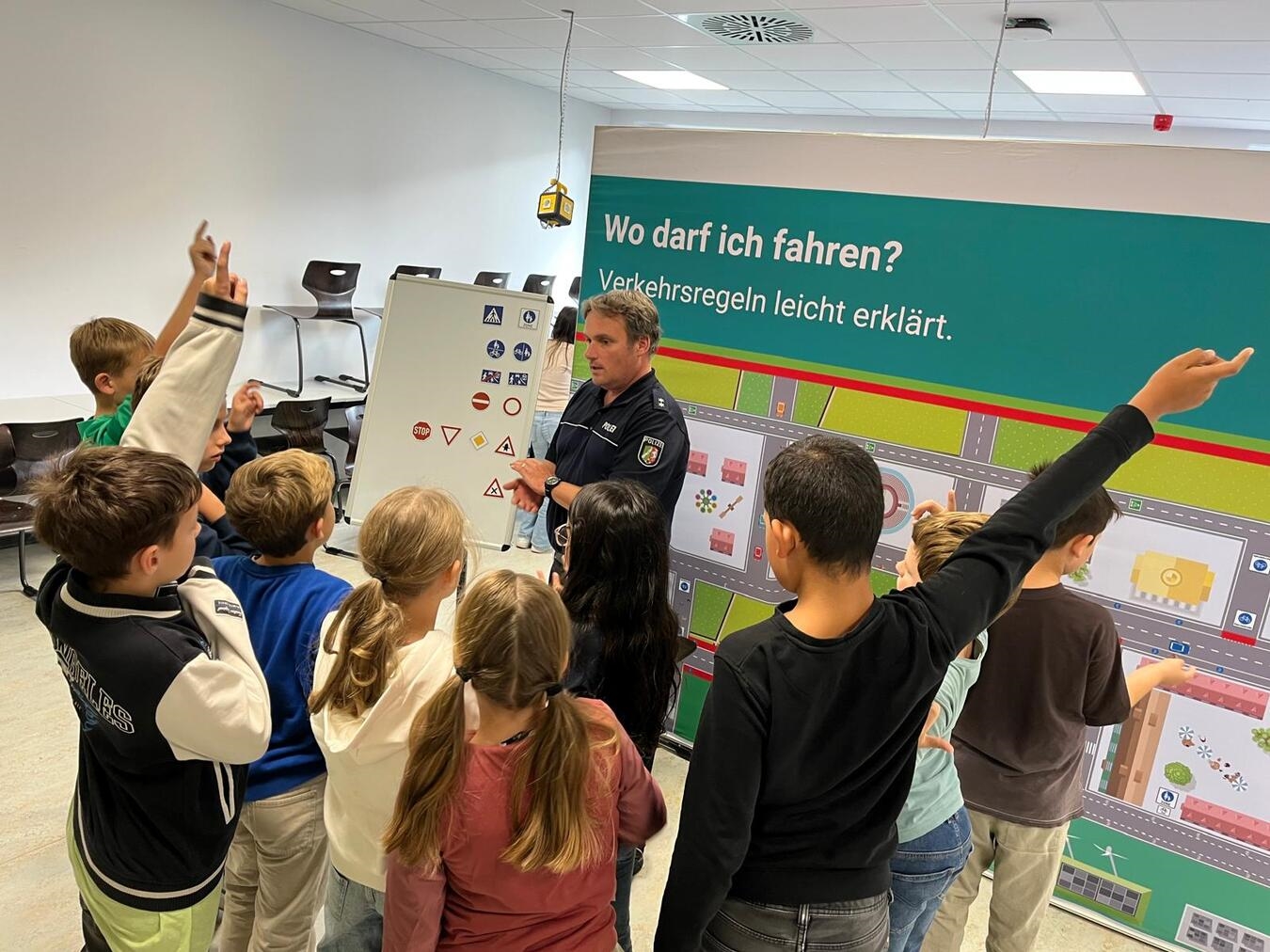 „Wo darf ich fahren?“ – so lautete die Frage von Stefan Cohnen rund um Verkehrsregeln und Verkehrsschilder.Fotos: privat