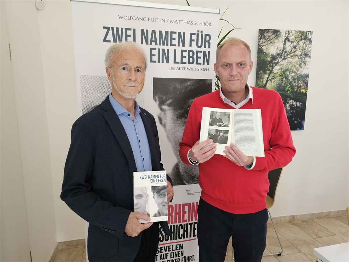 "Wolfgang Posten und Dr. Matthias Schrör diskutieren Willi Stophs Identitätswechsel in Buch 'Zwei Namen für ein Leben'"