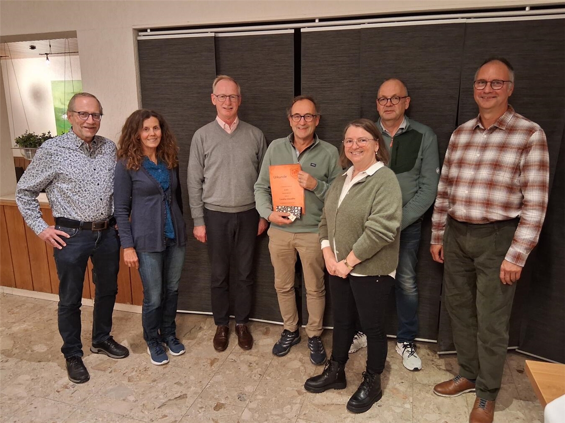 Wolfgang Winter, Birgit Wellmanns, Georg Brenker, Dr. Cornelius Schwiebbe, Annette Weber, August Wagner und Michael Wilde (v.l.). Foto: privat