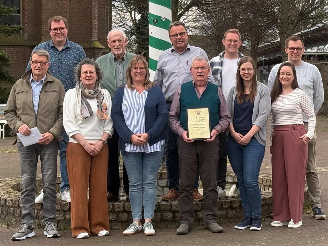 Zahlreiche Mitglieder wurden auf der Jahreshauptversammlung des Musikvereins Elten für ihre langjährige Vereinszugehörigkeit geehrt. Foto: privat