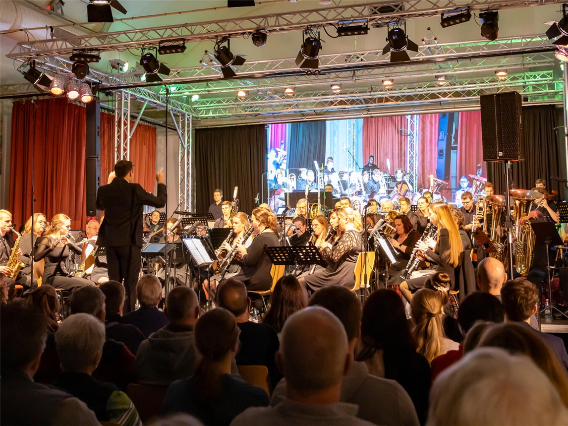 Zu den Neujahrskonzerten lädt das Symphonische Blasorchester Niederrhein am 10. und 11. Januar in den Adlersaal in Nieukerk ein.Foto: privat