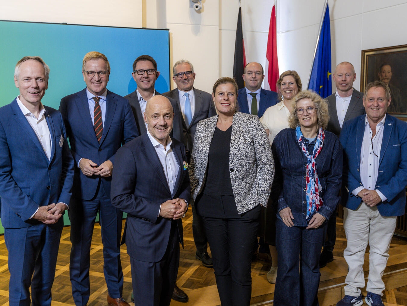 „Vertreter diskutieren beim 55-jährigen Jubiläum der Euregio Rhein-Waal über Wirtschaftsraum-Zukunft.“