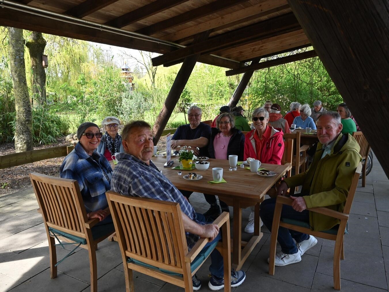 Zum Abschluss gibt es Kaffee und Kuchen in geselliger Runde. 