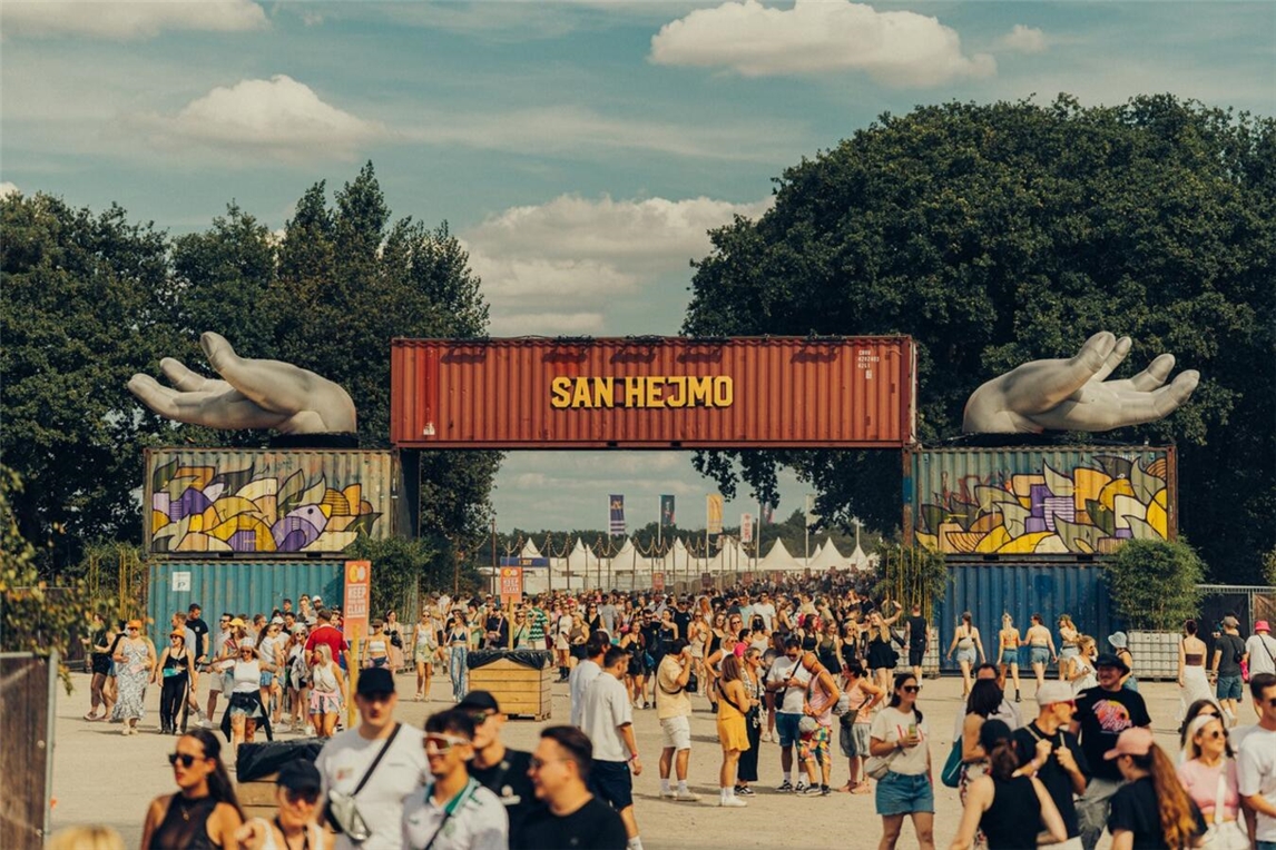 "San Hejmo Comedy Stage zum 5. Jubiläum mit deutschem Stand-up-Line-up, Foto von Robin Böttcher"
