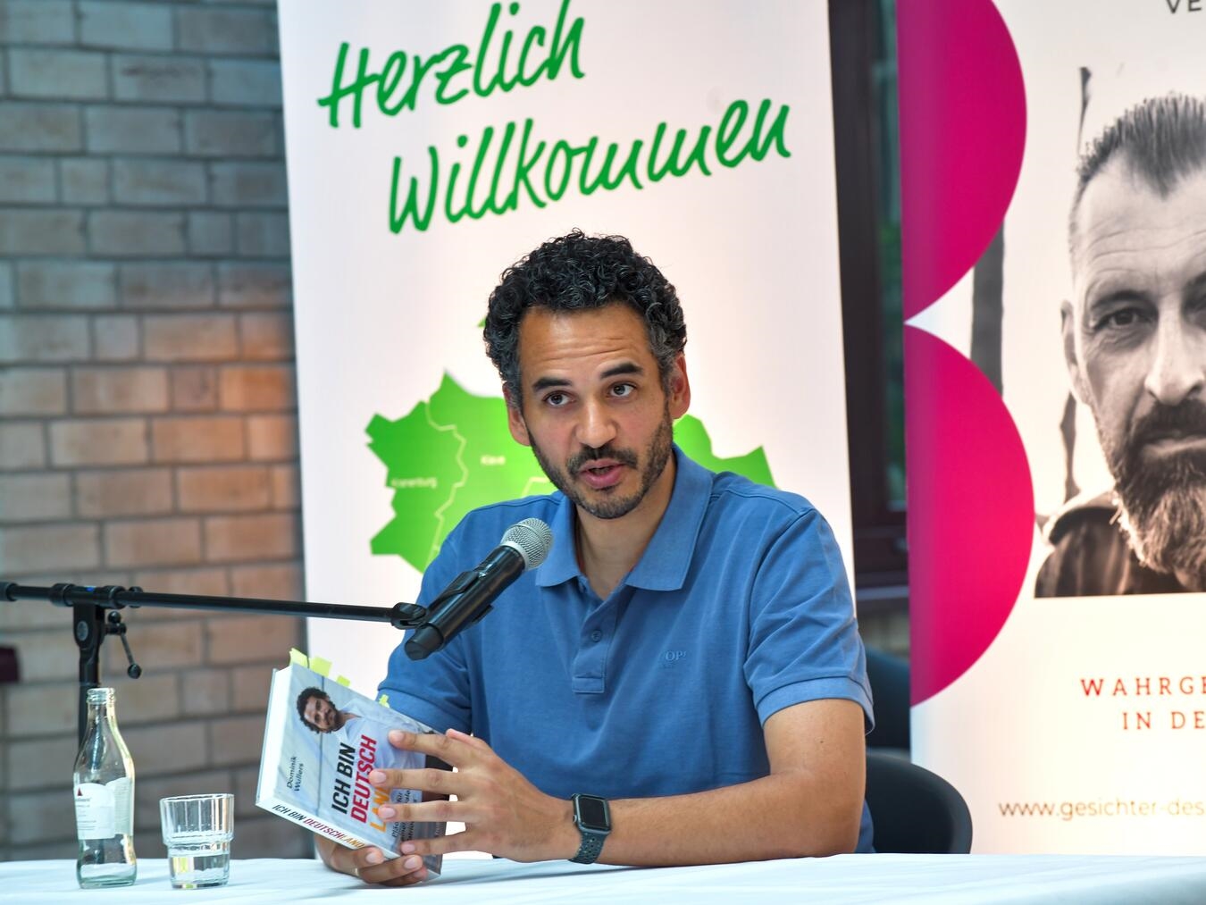Veteranentag 2026: Autor Dominik Wullers liest aus "Ich bin Deutschland" - Foto von Kreis Kleve/Gottfried Evers.