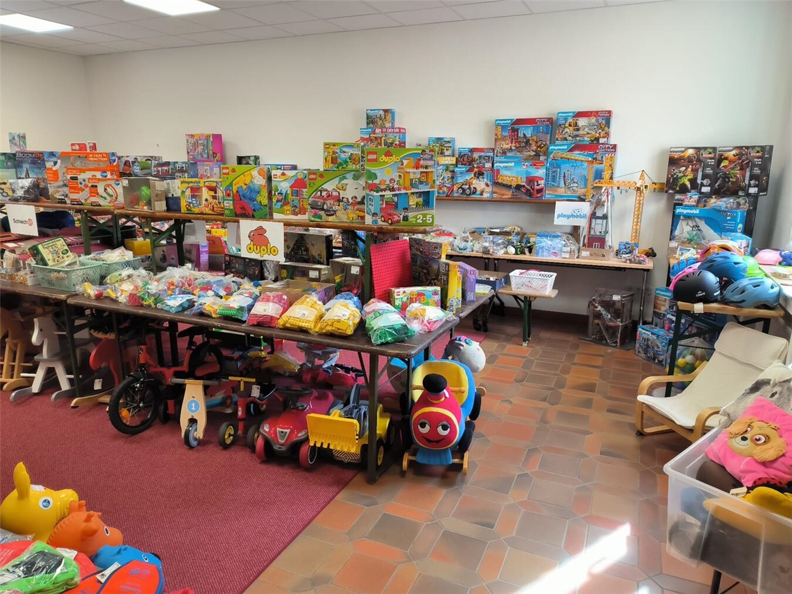 Zur Kleiderbörse rund ums Kind lädt der Förderverein wieder ins Forum Mutter Josepha in Issum ein. Foto: privat